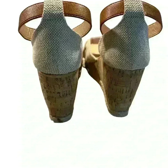 Madden Girl Colette Wedge Size 8.5 beige new without box - Picture 2 of 8